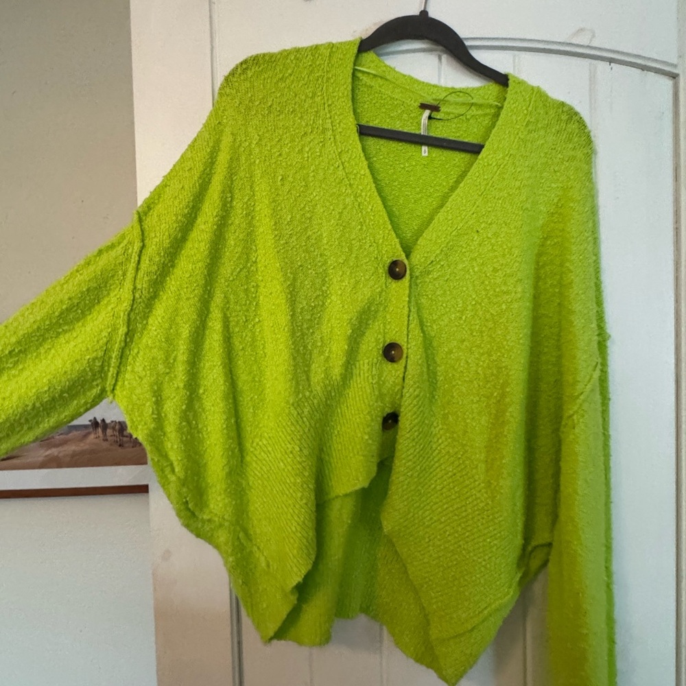 Free people cardigan, never been worn. Size small